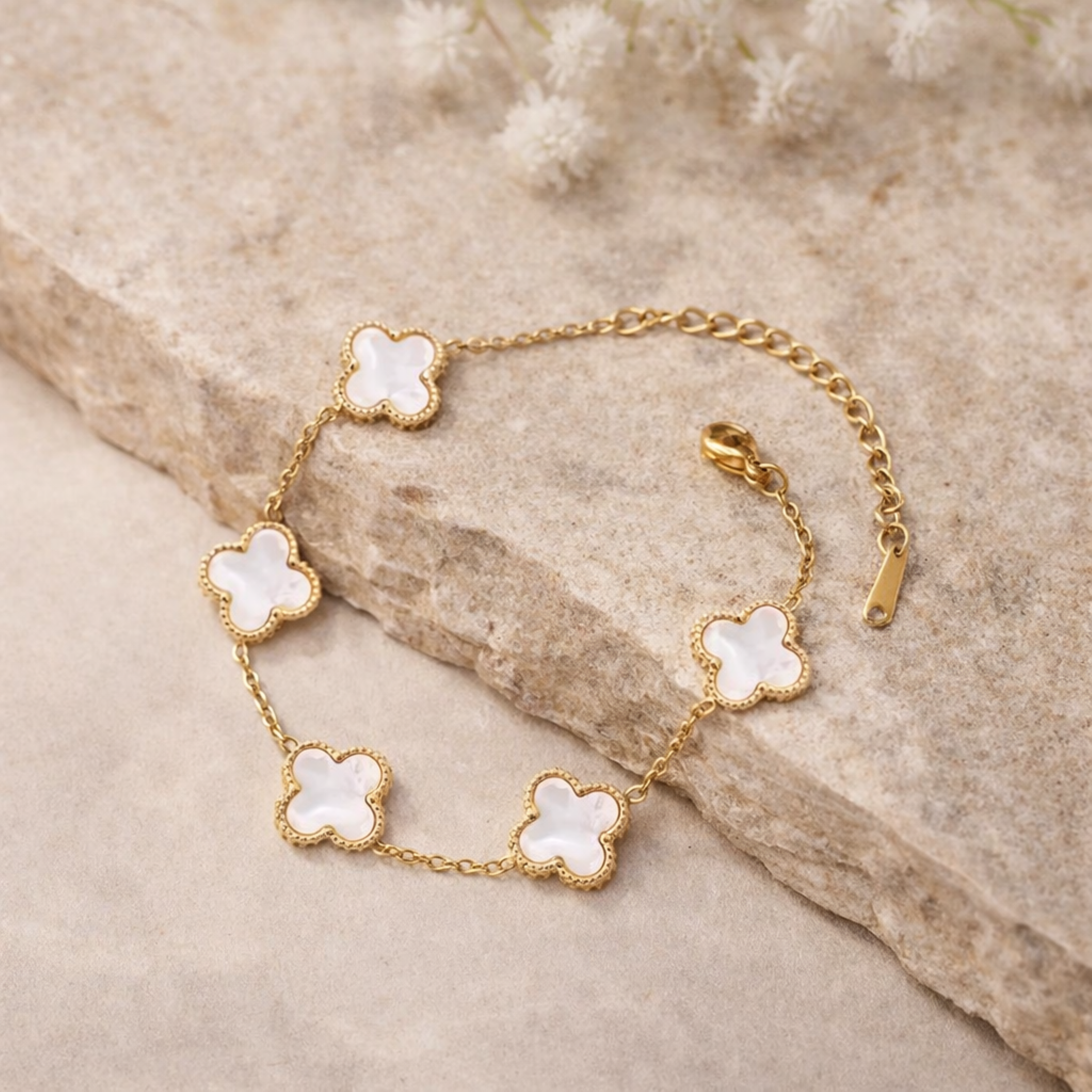 18KT Gold Plated White Elegance Clover Bracelet