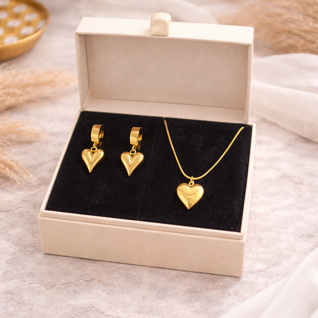 Love Spark Charm Set