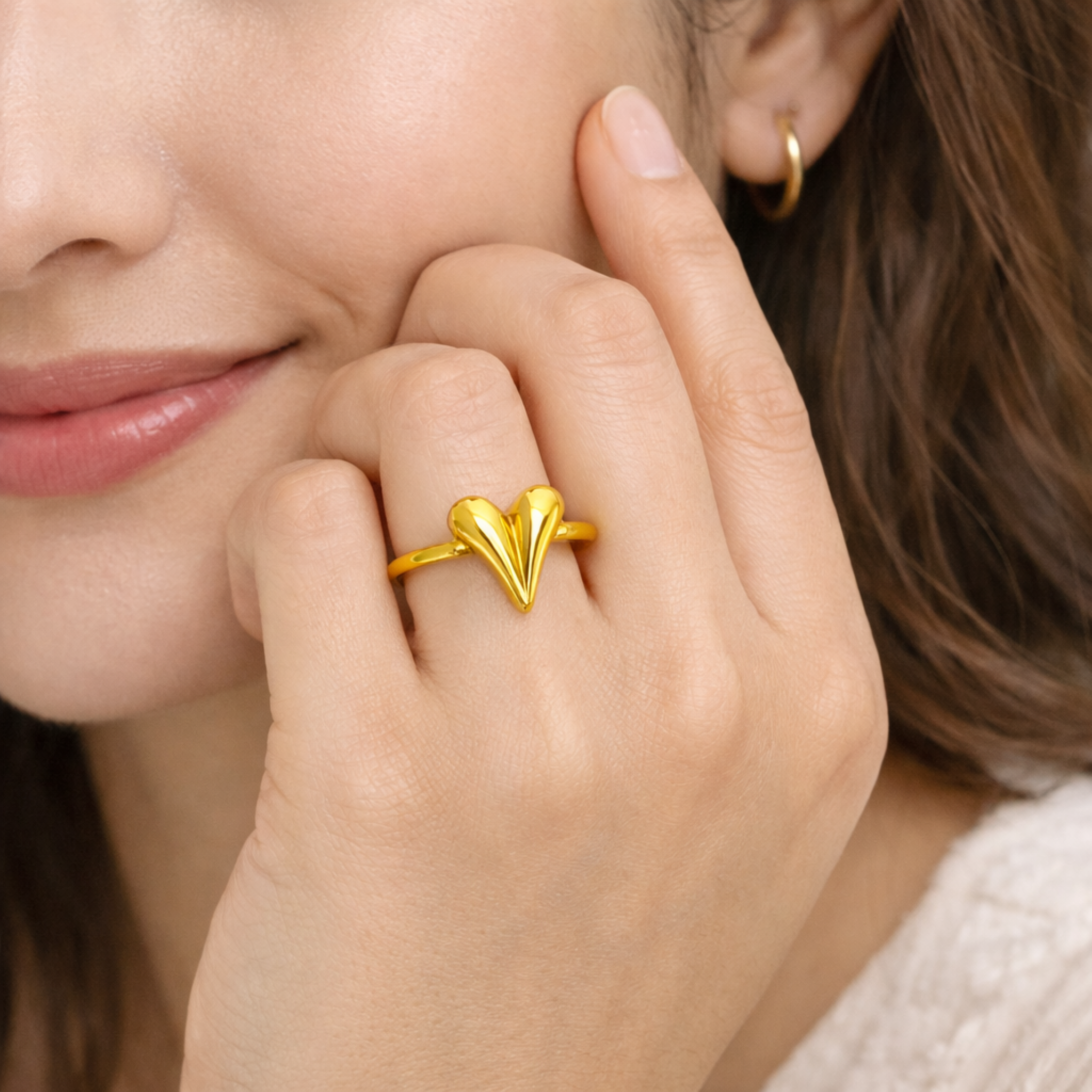 Sleek Heart Ring