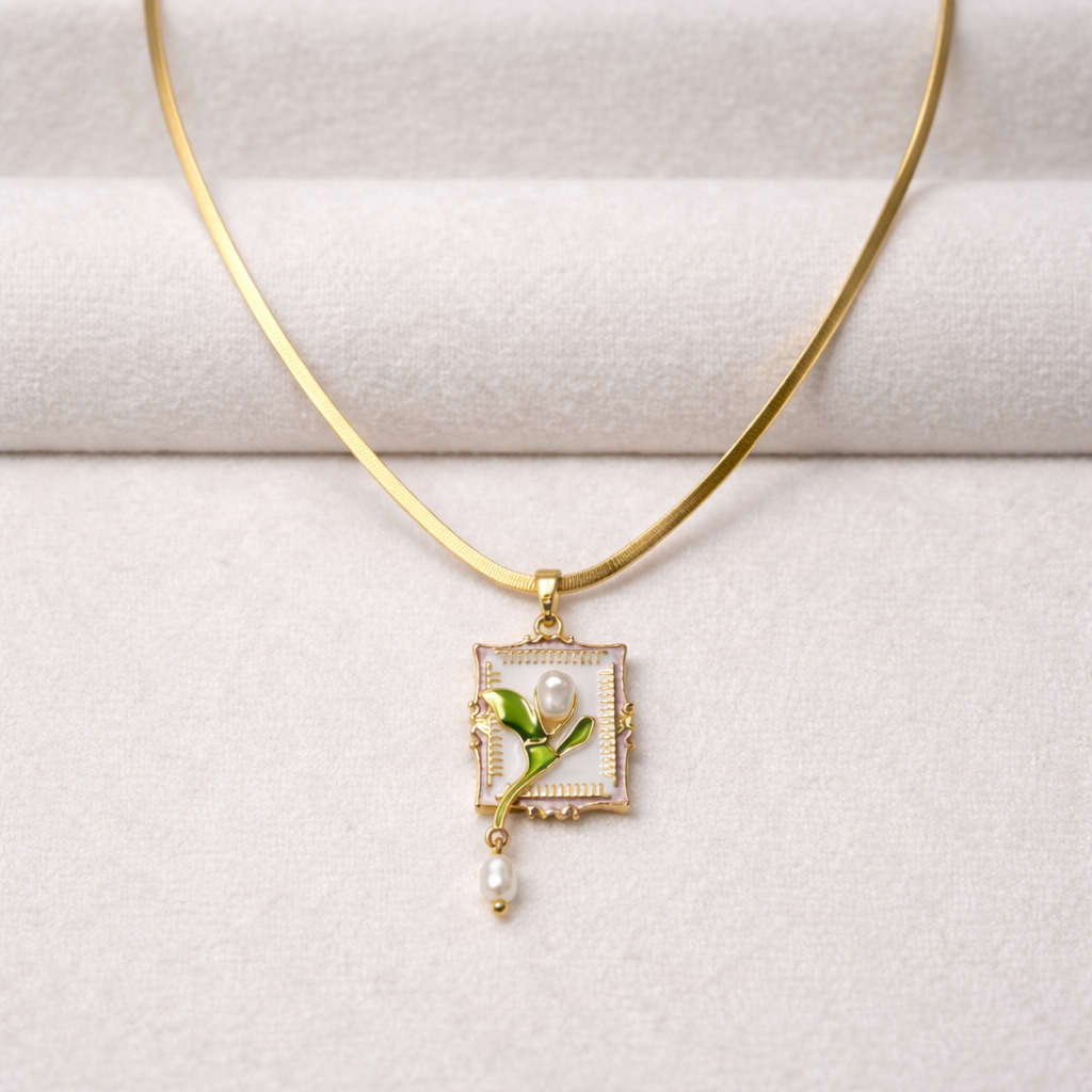 Ivory Bloom Pendant Necklace – 18K Gold Plated