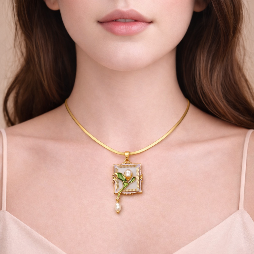 Ivory Bloom Pendant Necklace – 18K Gold Plated