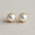 Pearl Stud Earrings with white pearls in 14k gold